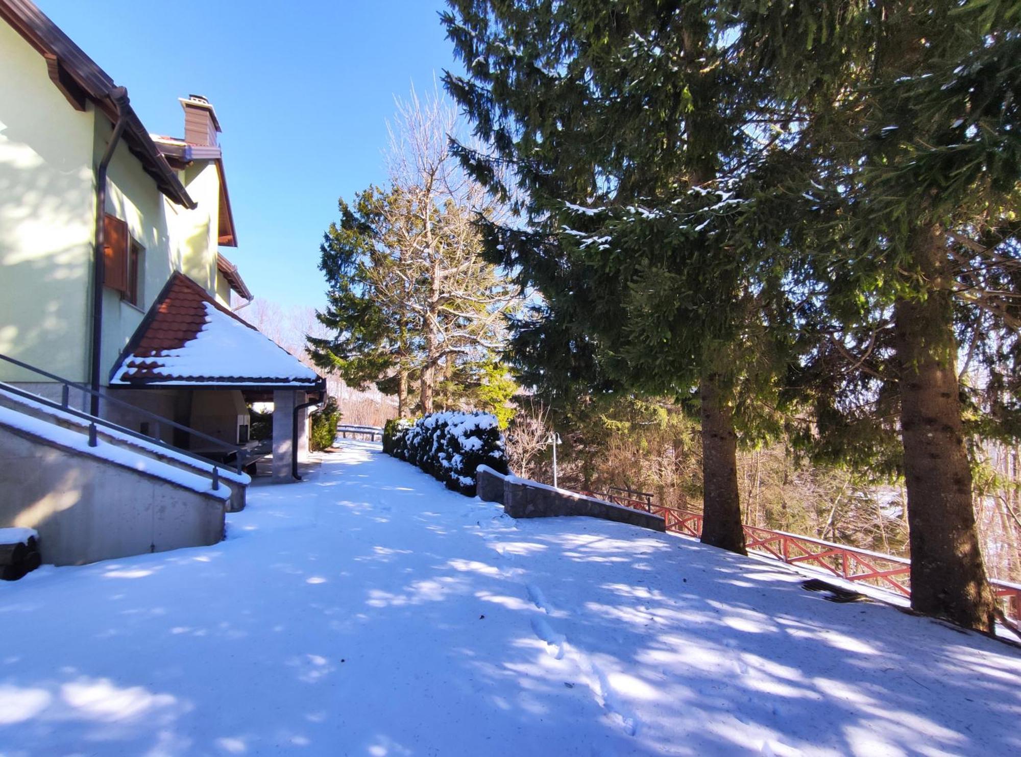 Kuca Za Odmor Cava Fuzine Villa Fužinski Benkovac Exterior photo